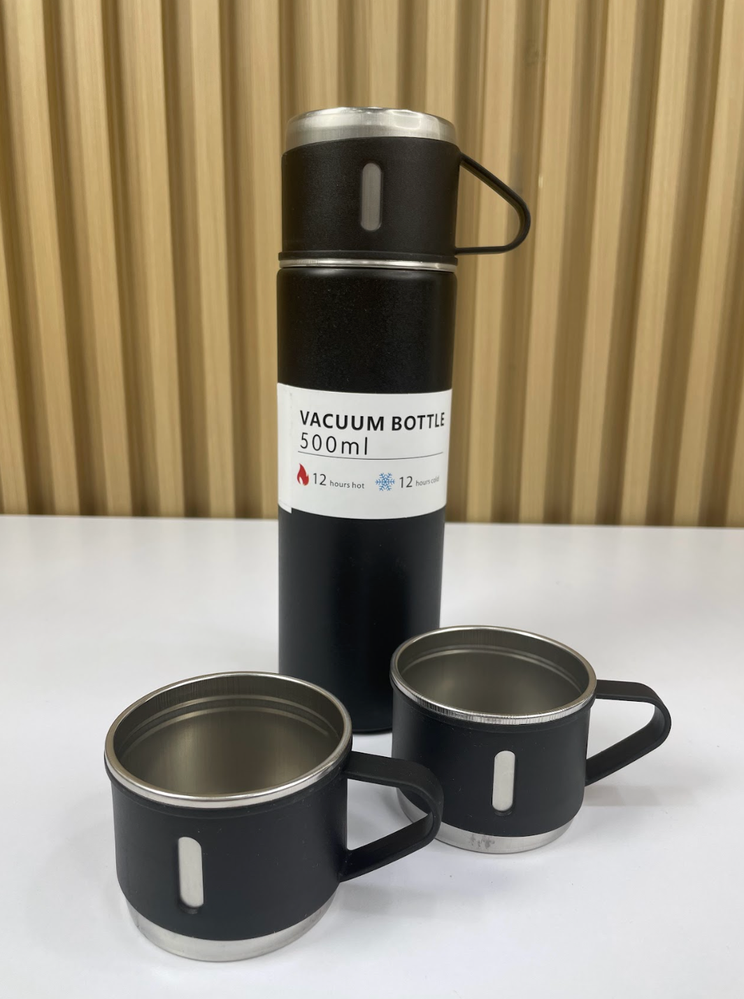 Termo Vacuum + REGALO 🎁 exclusivo de 2 Tazas ☕☕